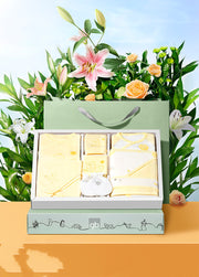 Newborn Baby Gift Box – Premium Baby Essentials Set — 4